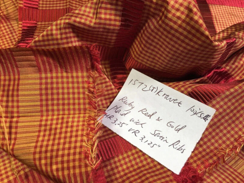 s-l1600-22 By Yard Kravet 100% Silk Taffeta Plaid Ruby Red Square Dazzling! MSRP USD 200 #1572