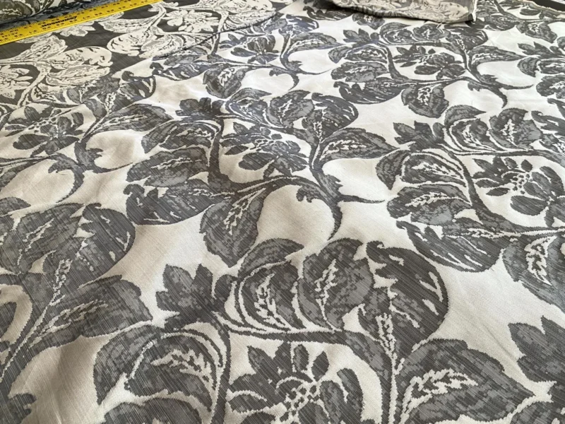 IMG_9065 Stroheim & Romann Luxurious 100% Silk Renaissance Medallion Fleur De Lis Damask Silver White Pewter MSRP USD300+/Y