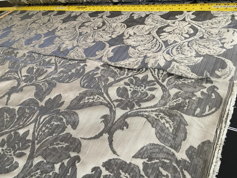 IMG_9066 Stroheim & Romann Luxurious 100% Silk Renaissance Medallion Fleur De Lis Damask Silver White Pewter MSRP USD300+/Y