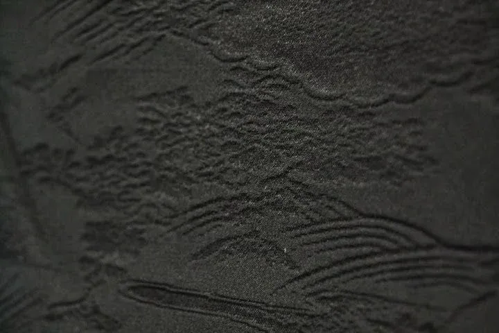 High Quality Japanese 100% Silk Haori Jacket Hand-Made Chrysanthemum Tsunami Black