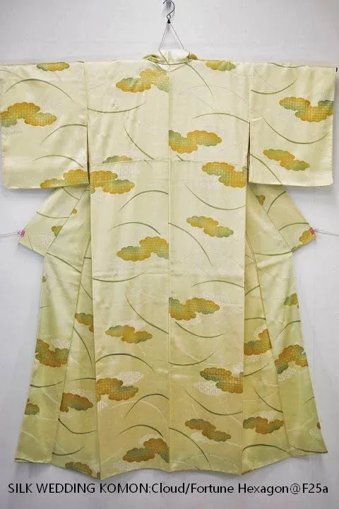 High Quality Hand Made 100% Silk Wedding Komon Cloud Fortune Hexagon