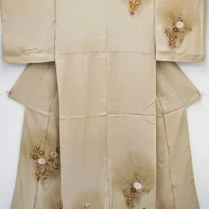 M41aDSC_0397 High Quality Silk Wedding Tsukesage Classic Chrysanthemum Tan