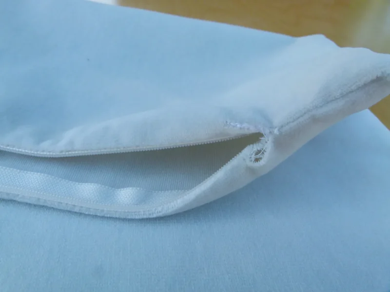 Scalamandre Pillow Case MET Paisley Square Silk Velvet White Green Paisley Plains Solid 22x22 inches MSRP USD 678/y