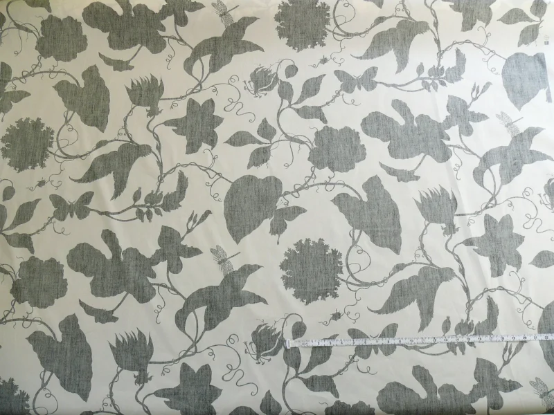 P1330468 By Yd Duralee "Flora Imperialis Black" & WHITE COTTON BIRD DRAGONFLY Print