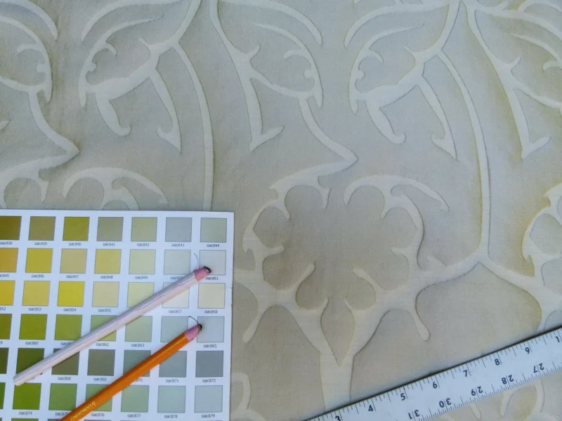 P1010986 Kravet Couture Barbara Barry Old World in Flax *white Cream 100% Silk Damask