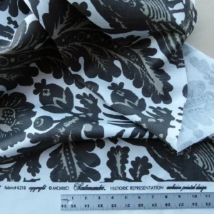 P1020678 Scalamandre Resist Print Taupe Bird Flower Toile Linen Gray White MSRP USD 300/Y