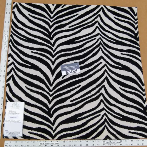 P1140324 51 EV32 Square 26 x 25 inches Scalamandre Old World Weavers Singita Black & White Animals White Blue MSRP 306/y