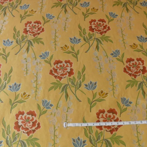 P1380573 3.375Y KRAVET COUTURE GARDEN BLOSSOMS FLOWER TAPESTRY YELLOW GOLD RED BLUE ROSE MSRP9/Y