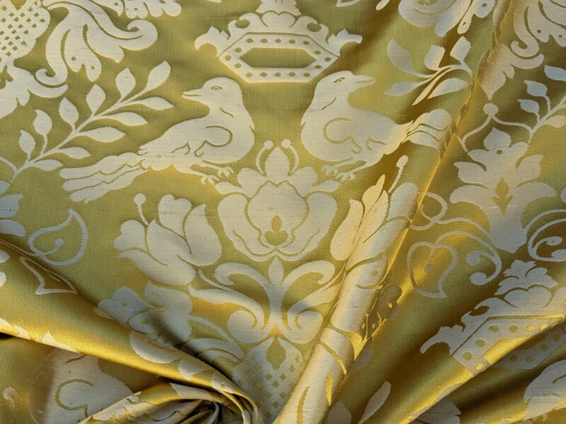 PXL_20231212_212854883 1.5Y Scalamandre 100%silk Love Bird Gold MSRP USD664/Y