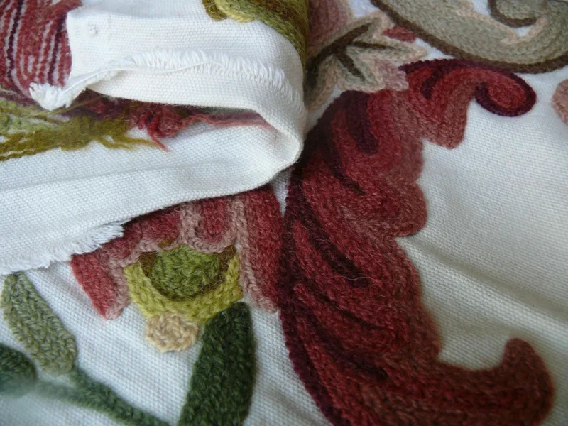 s-l1600 (24) Scalamandre Magnificent Lalita Crewel Heavy Paisley 35 inch MSRP 372/Y