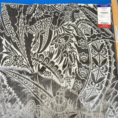 IMG_2074 22 Be0rkbox72 Scalamandre Square Old World Weavers Silk Welwyn Pewter Cut Velvet MSRP USD 2332/y