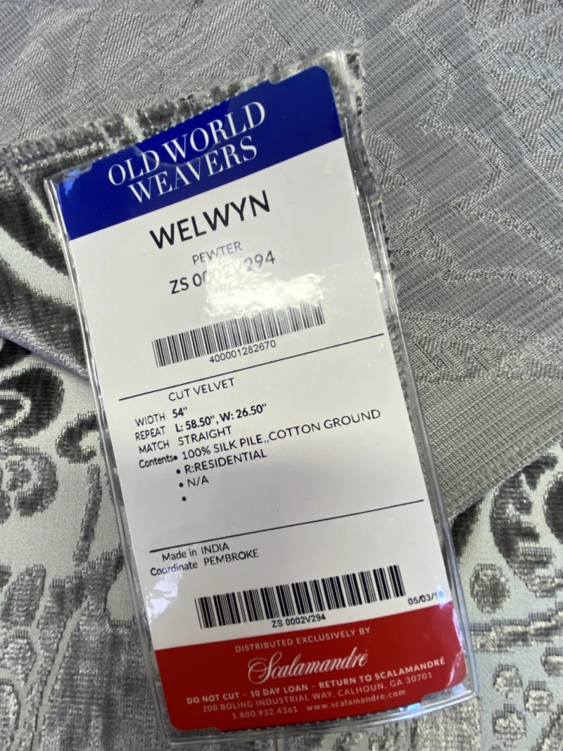 22 Be0rkbox72 Scalamandre Square Old World Weavers Silk Welwyn Pewter Cut Velvet MSRP USD 2332/y