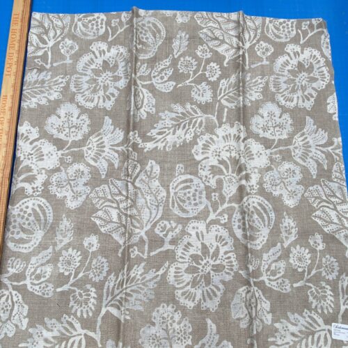 79 Berkbox77 Square Printed Fabric by Scalamandre Calais Linen Print Flax Beige Floral MSRP 300+/y