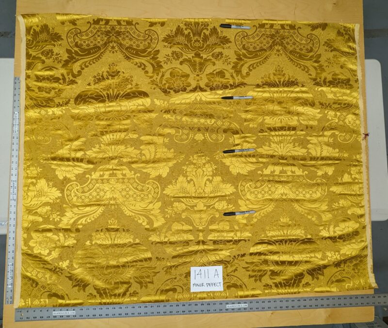 PXL_20240115_211847635.MP~2 1.2Y Scalamandre Silk & Linen Renaissance Damask Lotus Rose Gilded Gold Glamour! Minor Defect