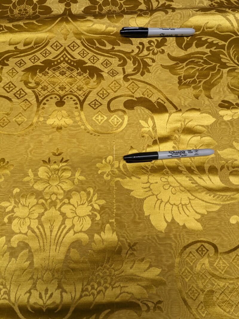 PXL_20240115_211914912 1.2Y Scalamandre Silk & Linen Renaissance Damask Lotus Rose Gilded Gold Glamour! Minor Defect