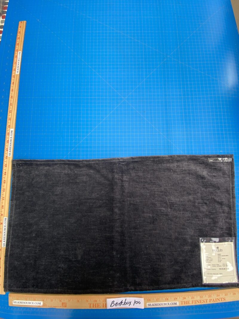 IMG_7639 5 Berkbox100 Square Plain Texture by Houles Paris Issey Coloris Linen Black Solid