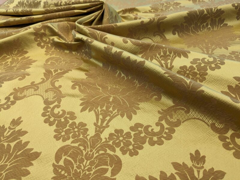 Scalamandre Fornarina Gold Silk Damask Medallion MSRP USD 648/Y