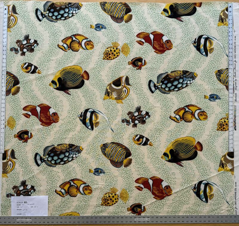 IMG_4178 1.4 y Scalamandre Barbuda Coral/Apricot/Green Gold Dots Fish Nautical Ocean