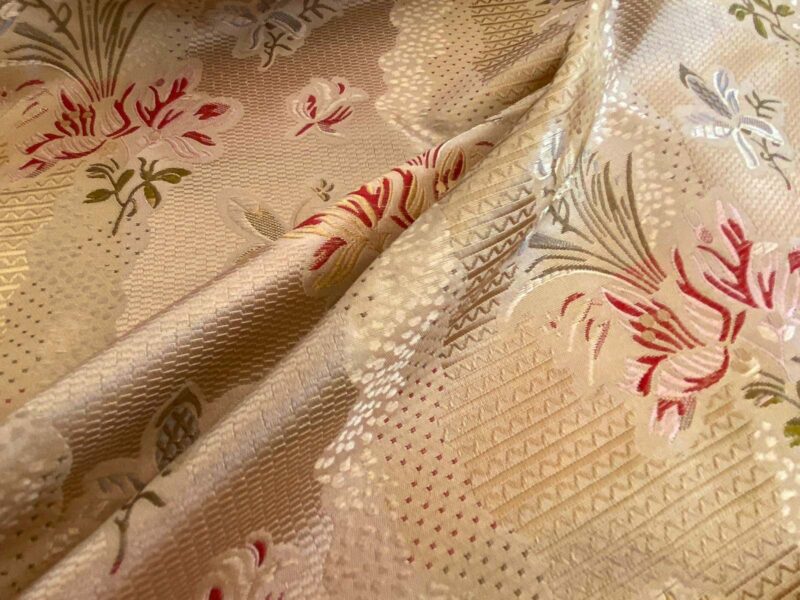 WhatsApp Image 2024-08-22 at 02.28.31_27089f99 100%silk Lampas Garden Trail French Lace Creamy Gold MSRP USD 300+