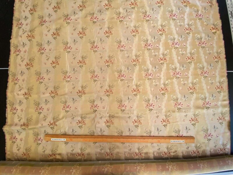WhatsApp Image 2024-08-22 at 02.28.31_6ef9e093 100%silk Lampas Garden Trail French Lace Creamy Gold MSRP USD 300+