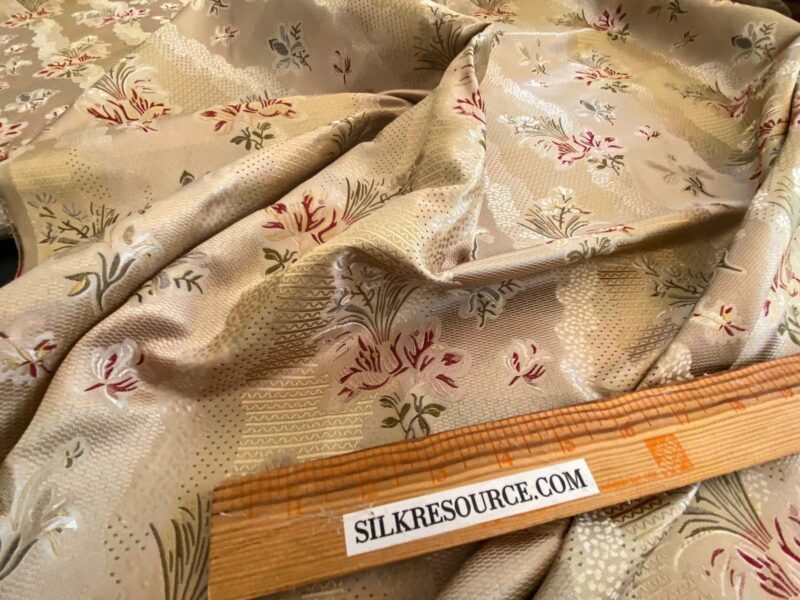 WhatsApp Image 2024-08-22 at 02.28.31_e61114d9 100%silk Lampas Garden Trail French Lace Creamy Gold MSRP USD 300+
