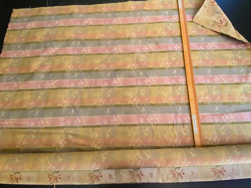 WhatsApp Image 2024-08-22 at 02.28.31_f554f14c 100%silk Lampas Garden Trail French Lace Creamy Gold MSRP USD 300+