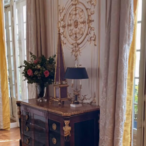 WhatsApp Image 2024-09-27 at 00.48.37_82d8f7ec Kravet 100% Silk Damask Small Renaissance Petite Damask Cream Pale Gold 24695.1 MSRP USD 197/Y