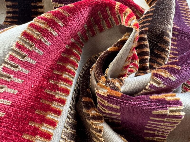 2.5yard Scalamandre Colony Indianapolis Silk Velvet Cut Velvet Burnt Raspberry Red Purple Brown Chocolate MSRP USD 830/Y