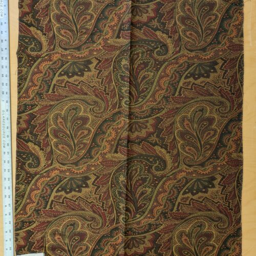 PXL_20241023_202040842 100 EV47 Square Scalamandre Fonthill Srinagar Red Green Red Gold Cotton Paisley Novelty 35"x26"