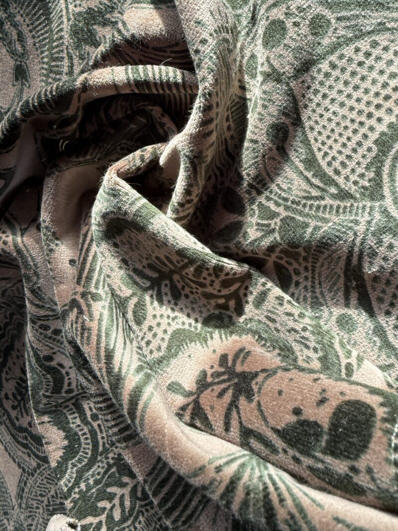 IMG_0703 Scalamandre Fonthill Cranbrook Printed Velvet Forest Rich Emerald Green Printed Renaissance Floral Jacobean MSRP USD368/Y