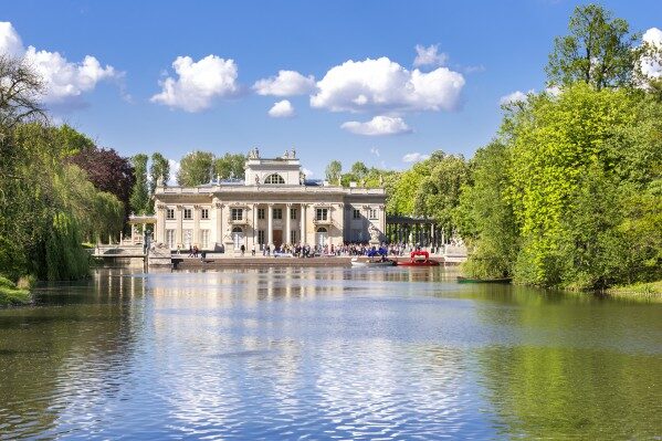 lazienki krolewskie Scalamandre Chopin Stripe Reseda Green Bay Grey Green Silk Cotton MSRP USD 240/Yard