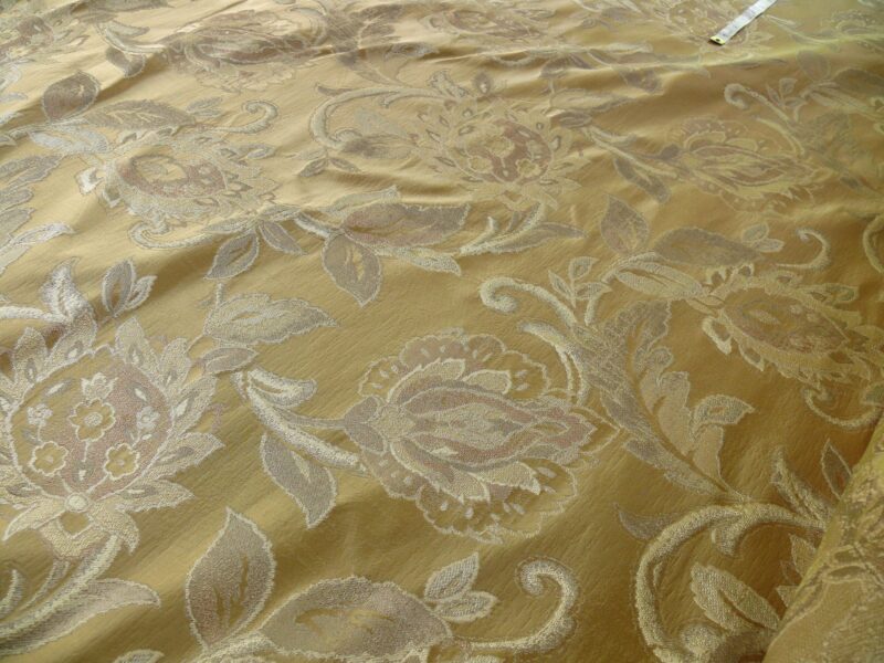 P1110262 RM Coco 100% silk Lampas Gilded Paisley Lariat Cream White Gold Silver MSRP USD 267.90/Y