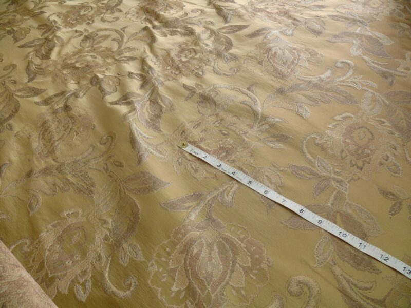 P1110263 RM Coco 100% silk Lampas Gilded Paisley Lariat Cream White Gold Silver MSRP USD 267.90/Y