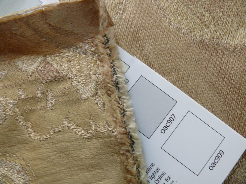 P1110267 RM Coco 100% silk Lampas Gilded Paisley Lariat Cream White Gold Silver MSRP USD 267.90/Y