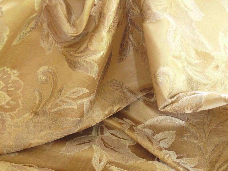 P1110269 RM Coco 100% silk Lampas Gilded Paisley Lariat Cream White Gold Silver MSRP USD 267.90/Y